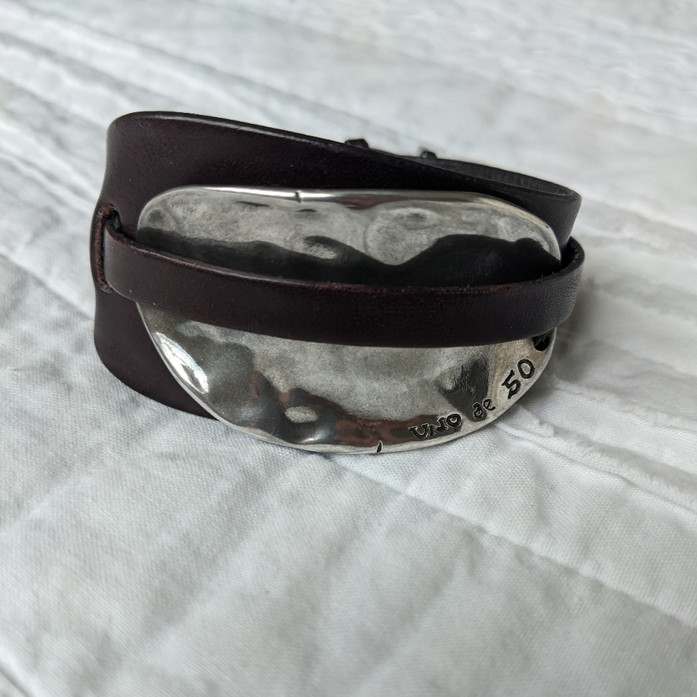 Uno de 50 leather & silver bracelet